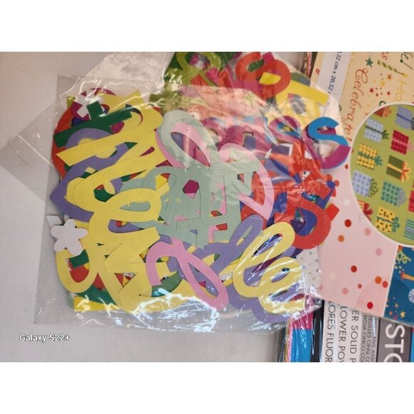 Marcella Memory Pockets & Ancestry Cardstock Stickers Kit For Scrapbooking - Picture 10 of 16